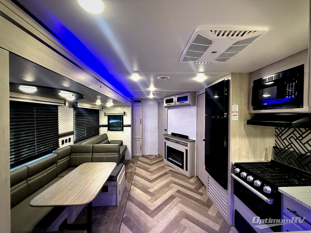2023 CrossRoads Zinger ZR333DB Photo 4