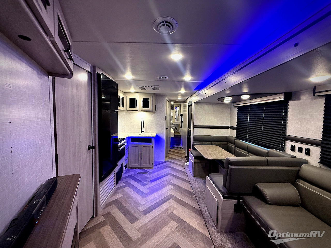 2023 CrossRoads Zinger ZR333DB Photo 5