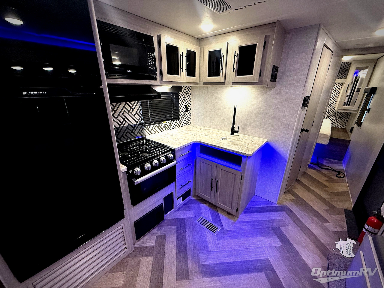 2023 CrossRoads Zinger ZR333DB Photo 10