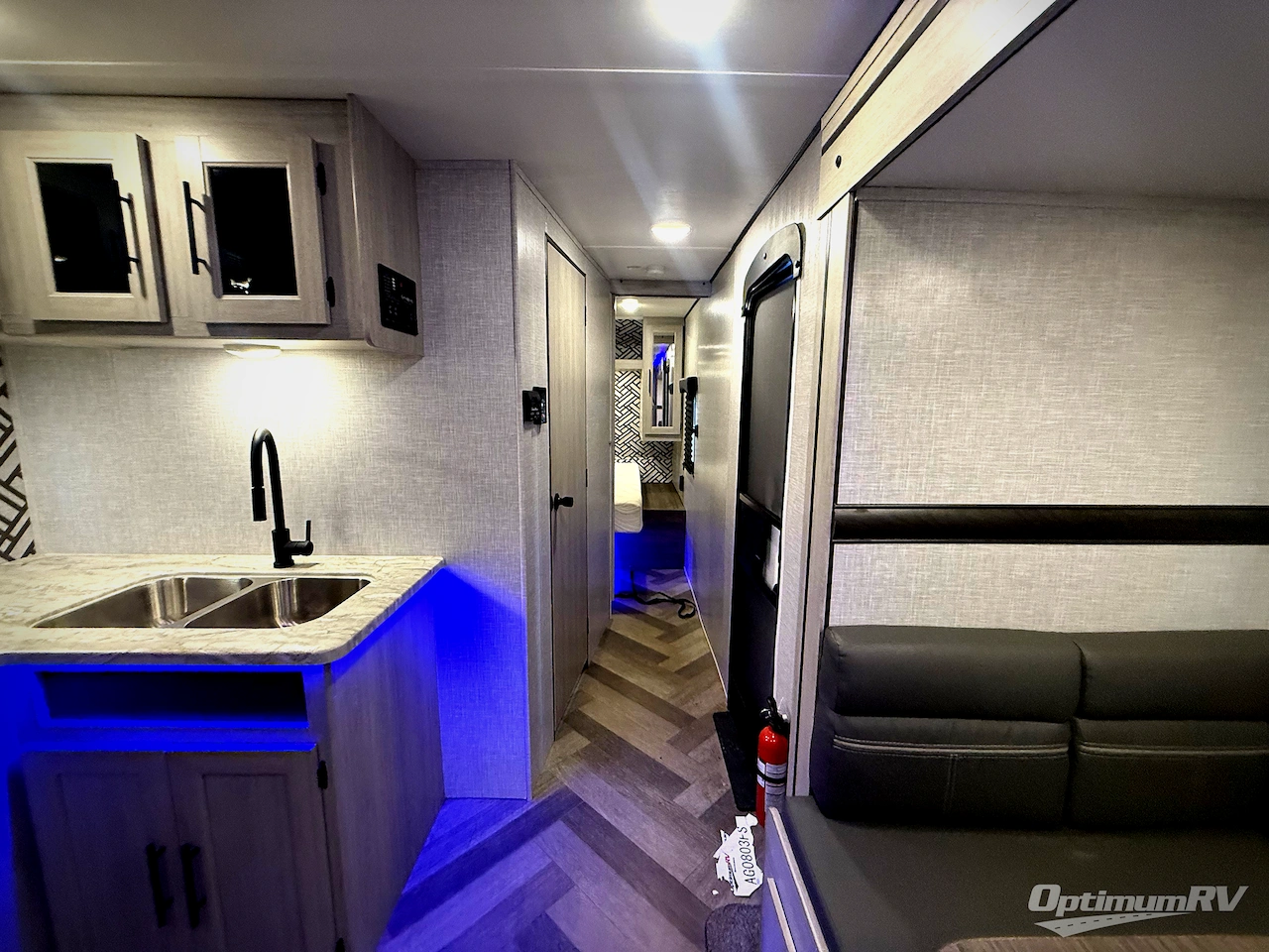 2023 CrossRoads Zinger ZR333DB Photo 18