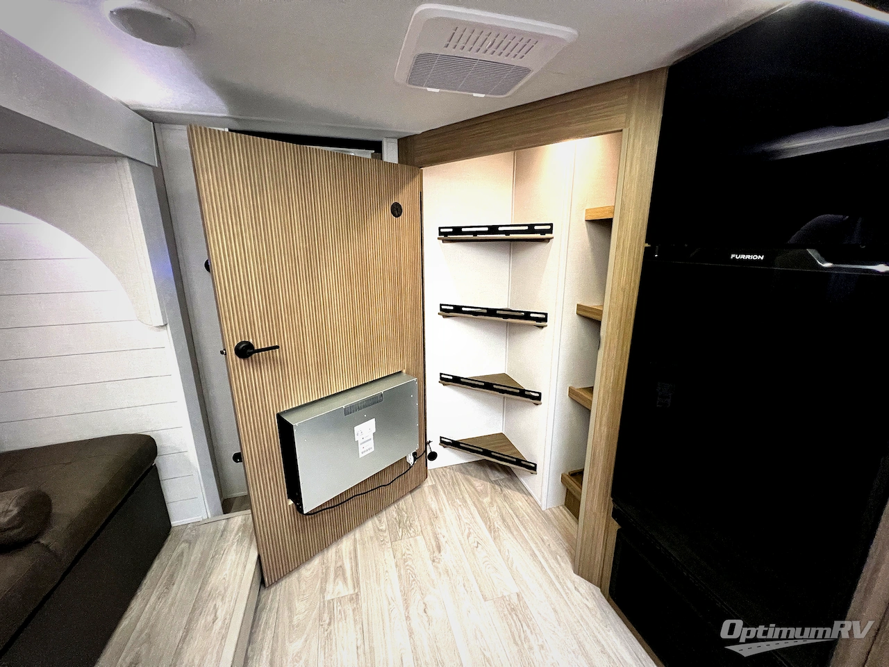 2026 Forest River Wildwood X-Lite 26ICE Photo 8