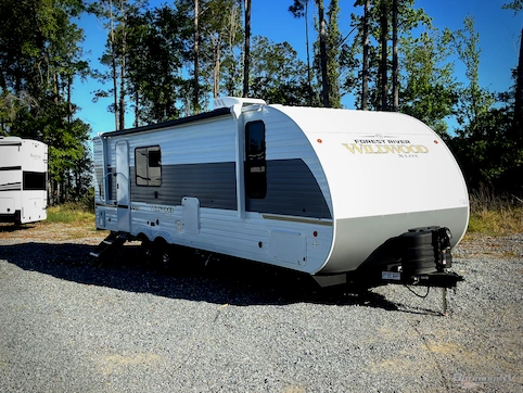 New 2026 Forest River Wildwood X-Lite 25ICE Featured Photo