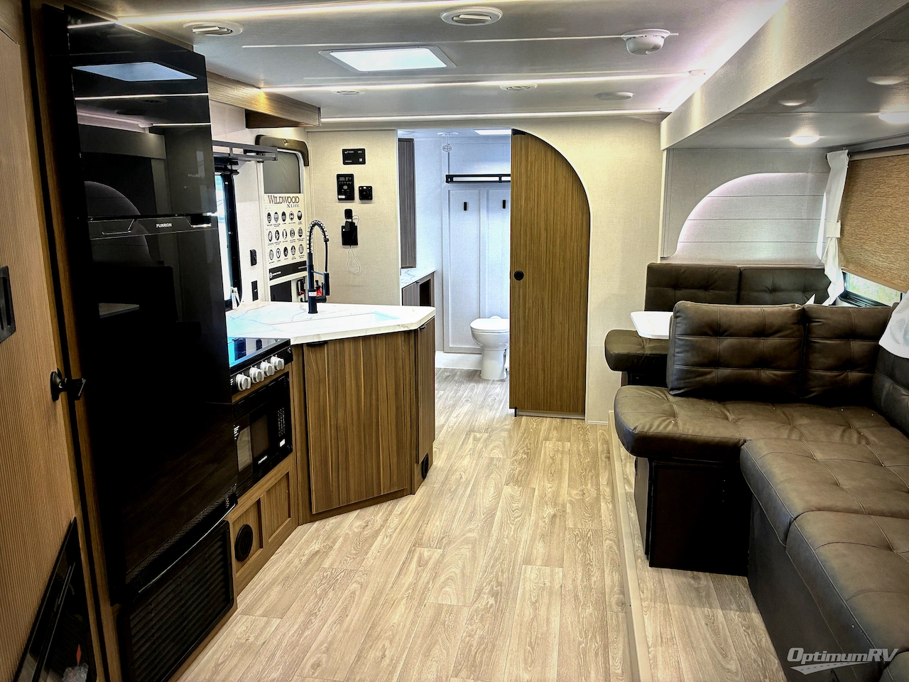 2026 Forest River Wildwood X-Lite 25ICE Photo 11