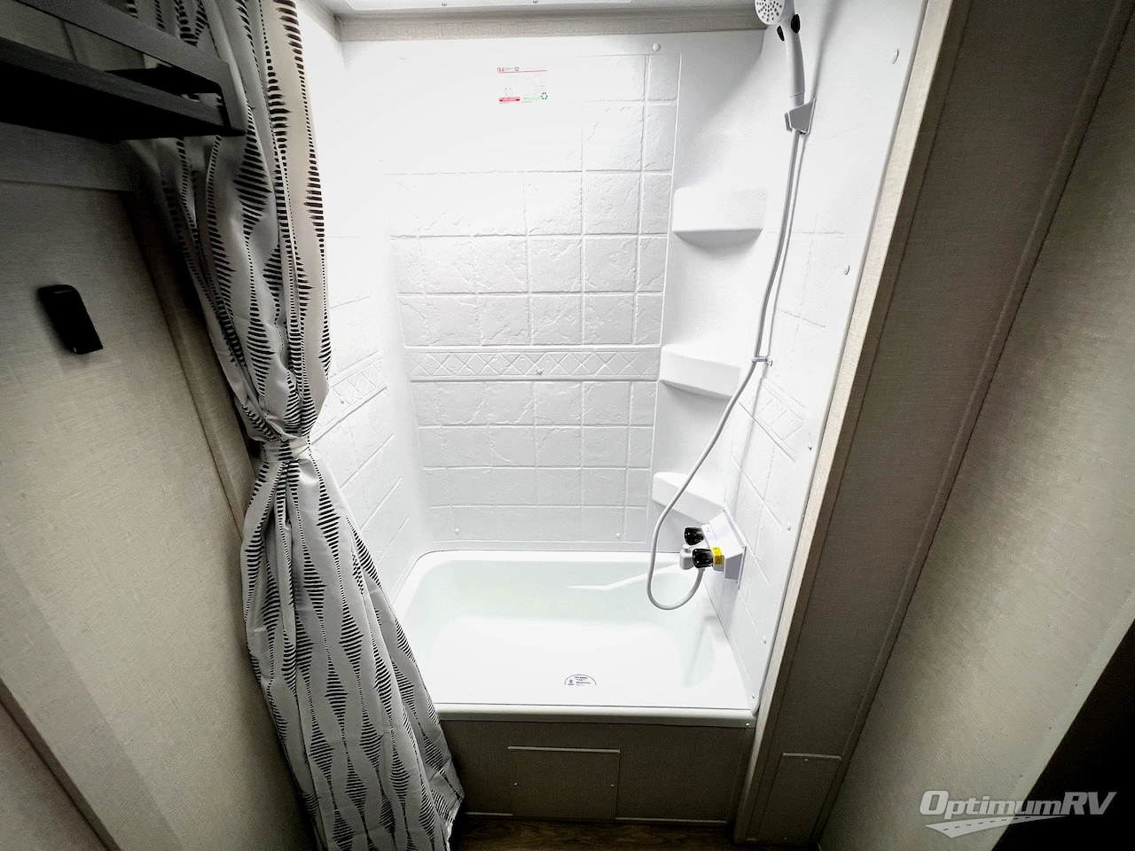 2026 Forest River Wildwood X-Lite 25ICE Photo 10