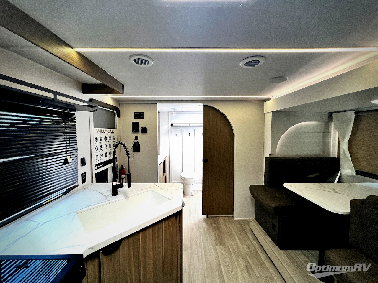 2026 Forest River Wildwood X-Lite 25ICE Photo 4