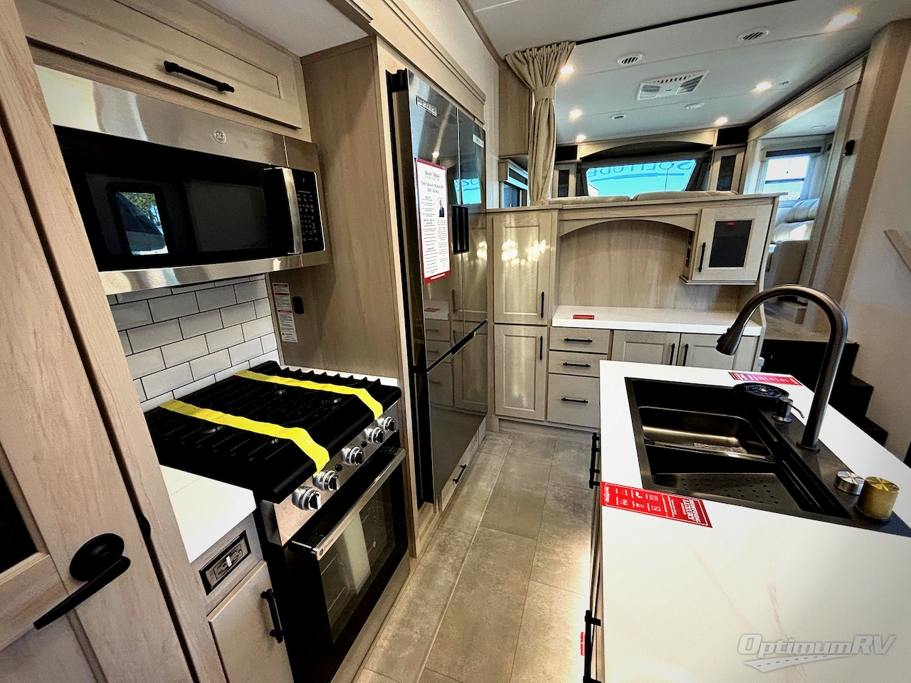 2026 Grand Design Solitude 380FL Photo 6