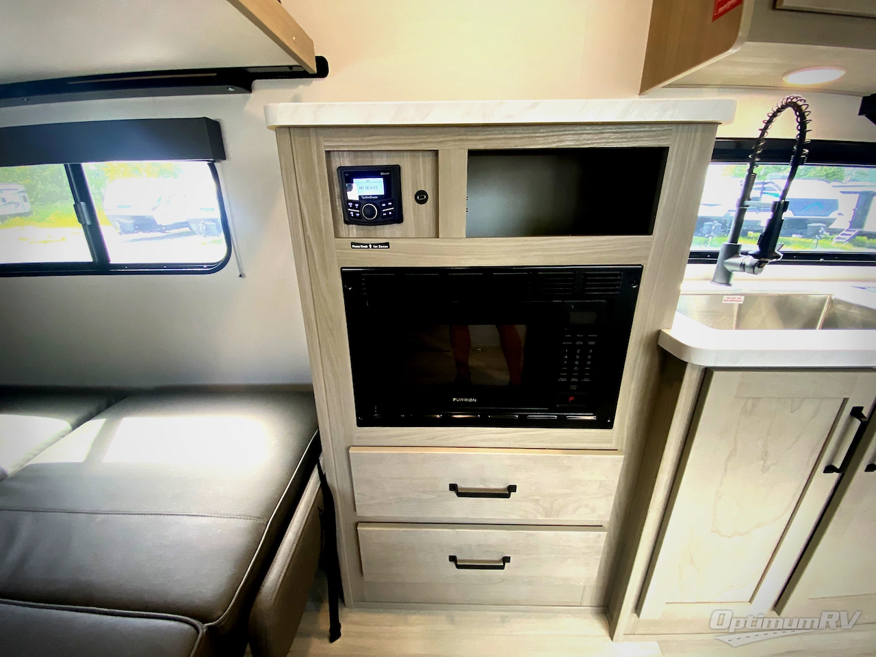 2025 Grand Design Momentum MAV 27MAV Photo 5