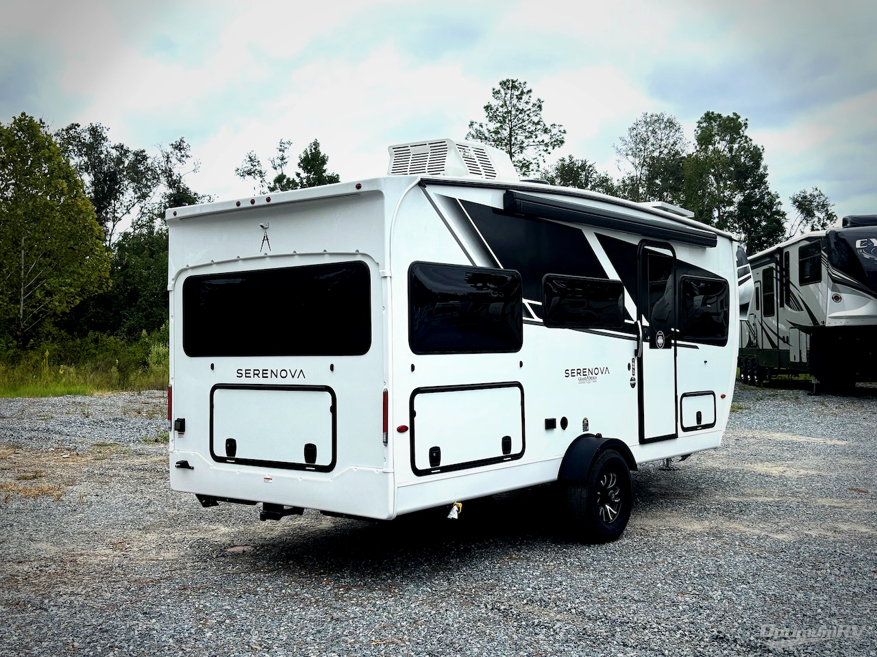 2026 Grand Design Serenova 160LG Photo 2