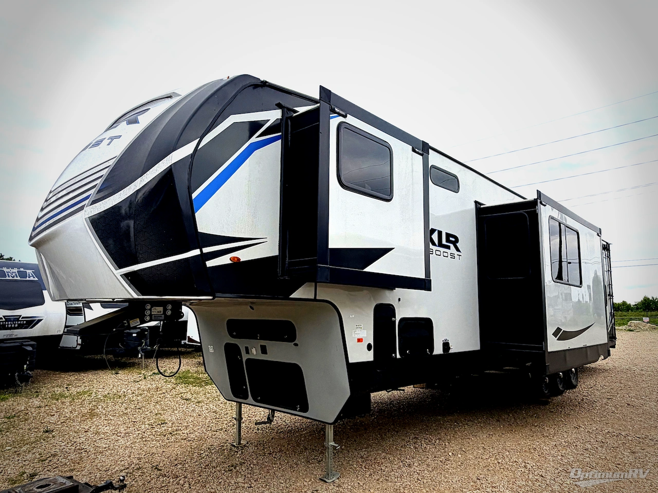 2023 Forest River XLR Nitro 405 Photo 4