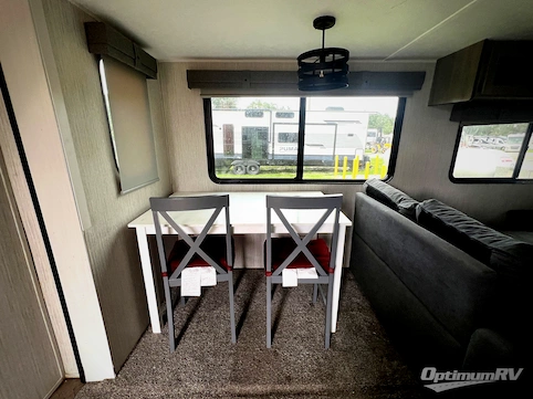 2022 Palomino Puma 28BHSS2 RV Photo 2