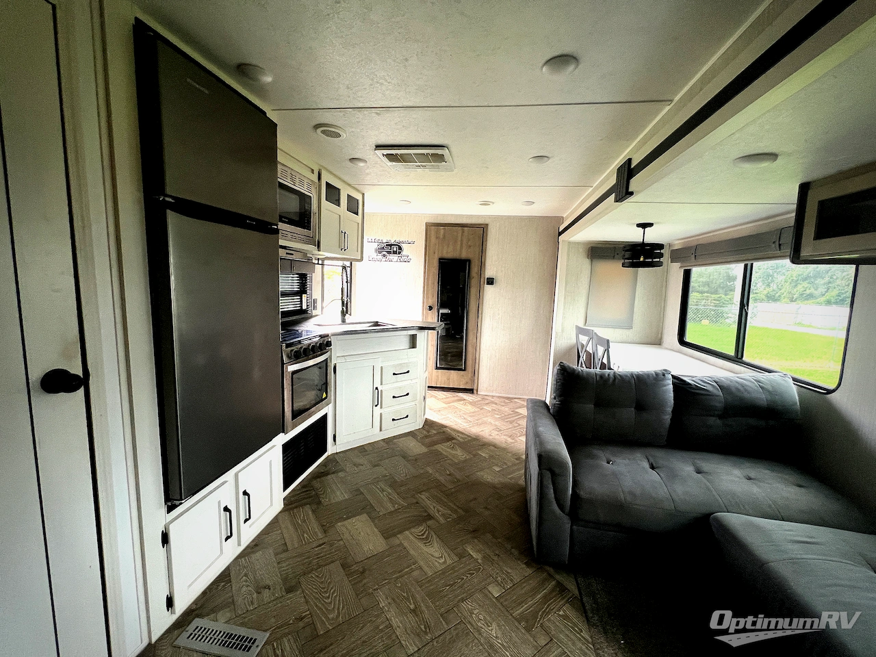 2022 Palomino Puma 28BHSS2 Photo 5