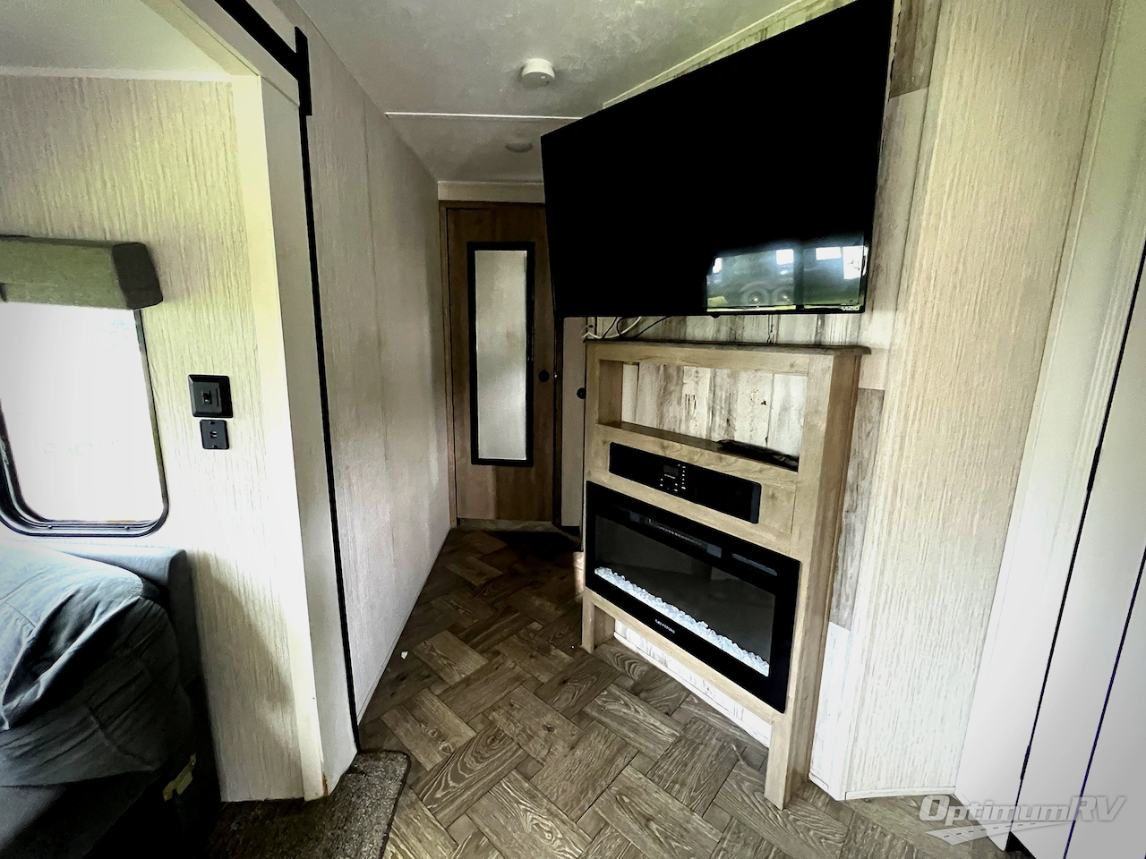 2022 Palomino Puma 28BHSS2 Photo 14