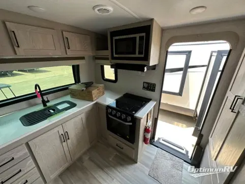 2023 Forest River Rockwood Mini Lite 2516S RV Photo 2