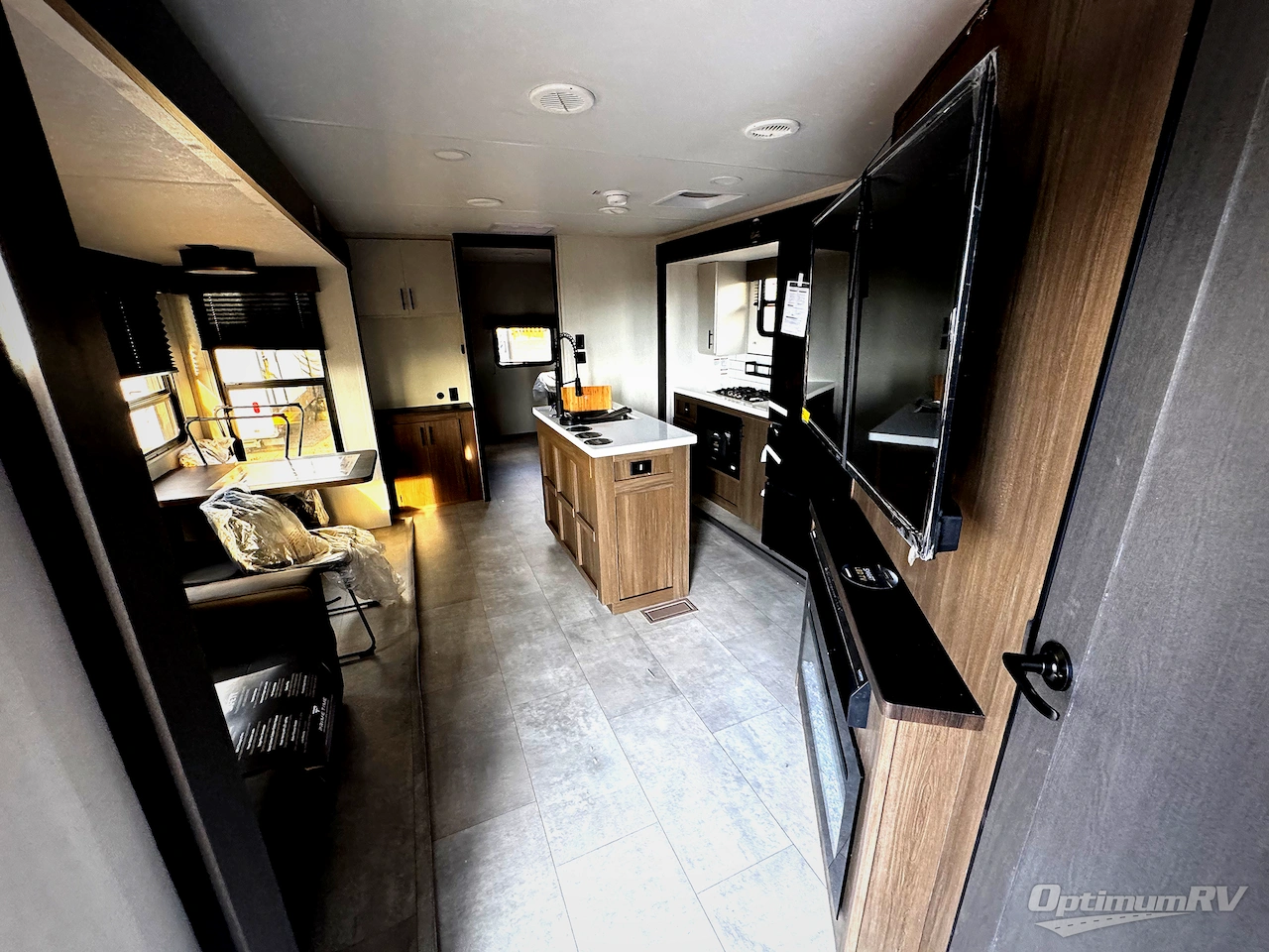 2026 Prime Time LaCrosse 3510DB Photo 2