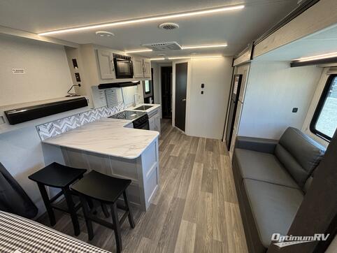 2025 Cruiser Shadow Cruiser 240RPD RV Photo 3