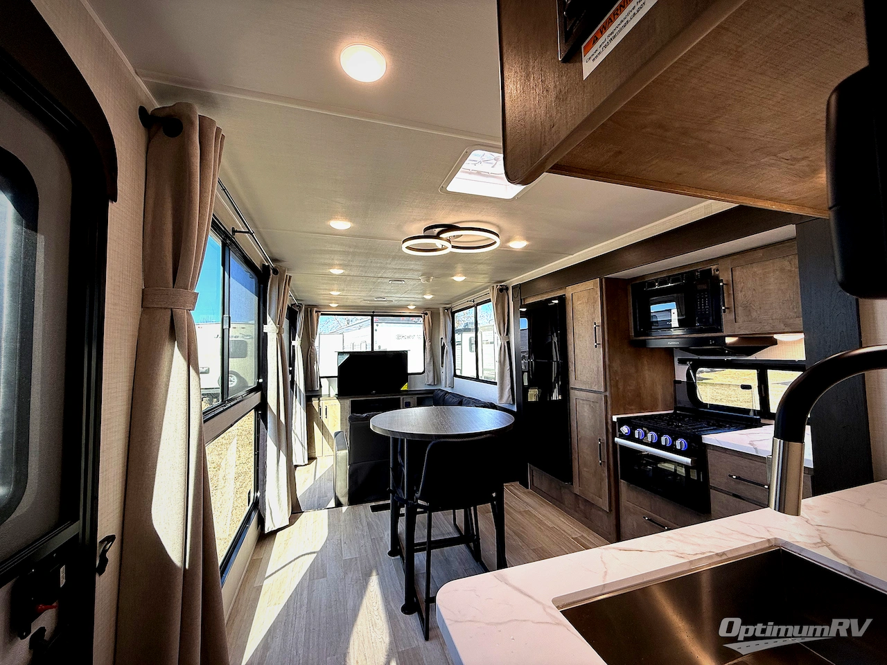 2026 Keystone Springdale 31SUNROOM Photo 4