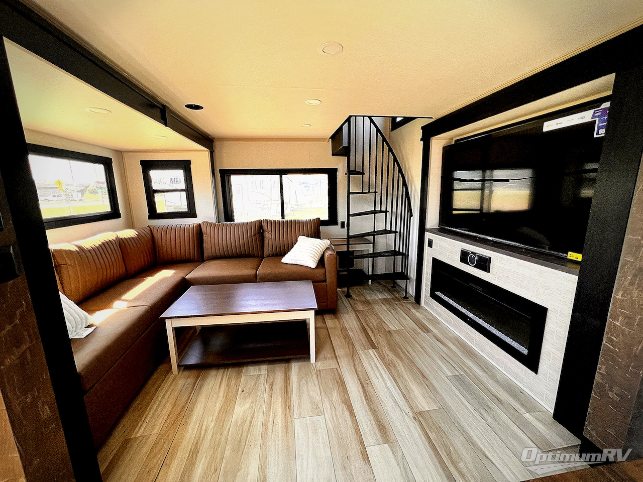 2025 Forest River Salem Hemisphere ROOST43 Photo 6