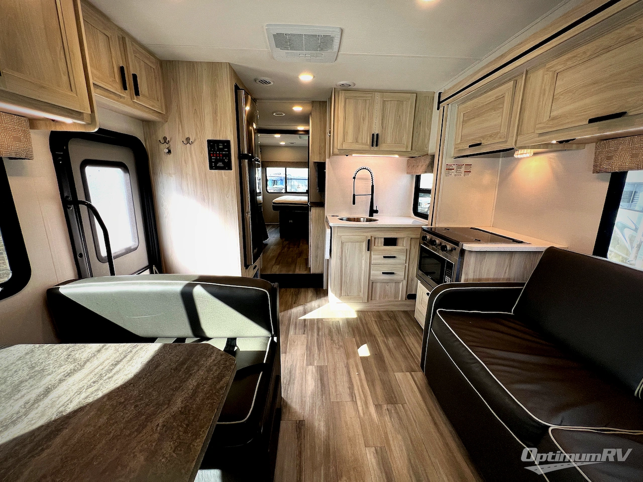 2023 Forest River Sunseeker LE 3250DSLE Ford Photo 4