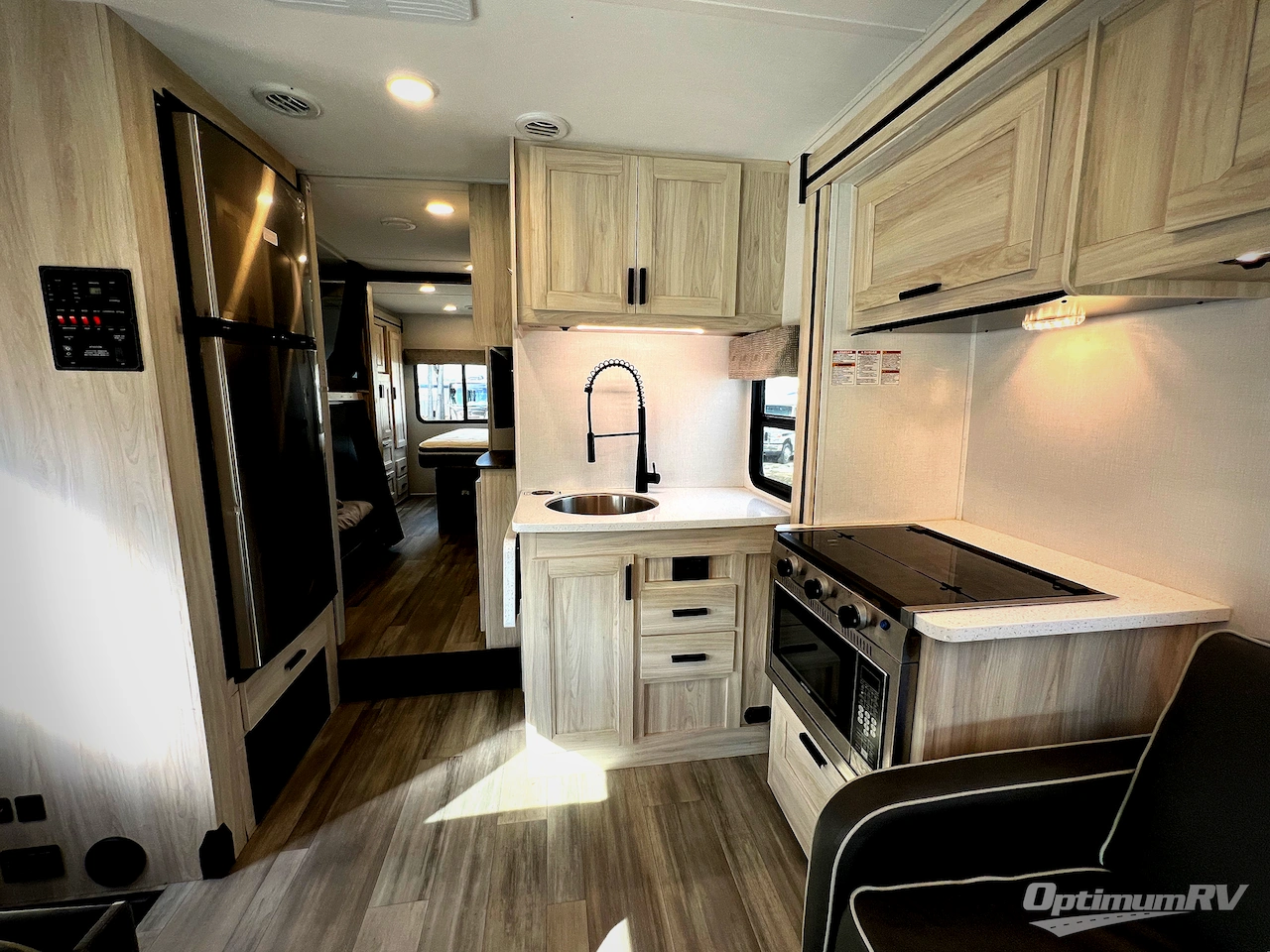 2023 Forest River Sunseeker LE 3250DSLE Ford Photo 13