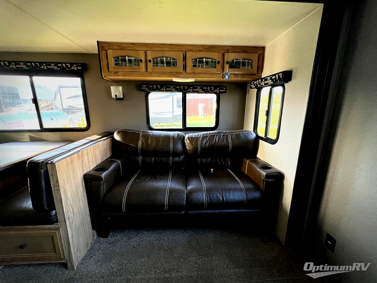 2020 Coachmen Freedom Express Liberty Edition 323BHDSLE Photo 7