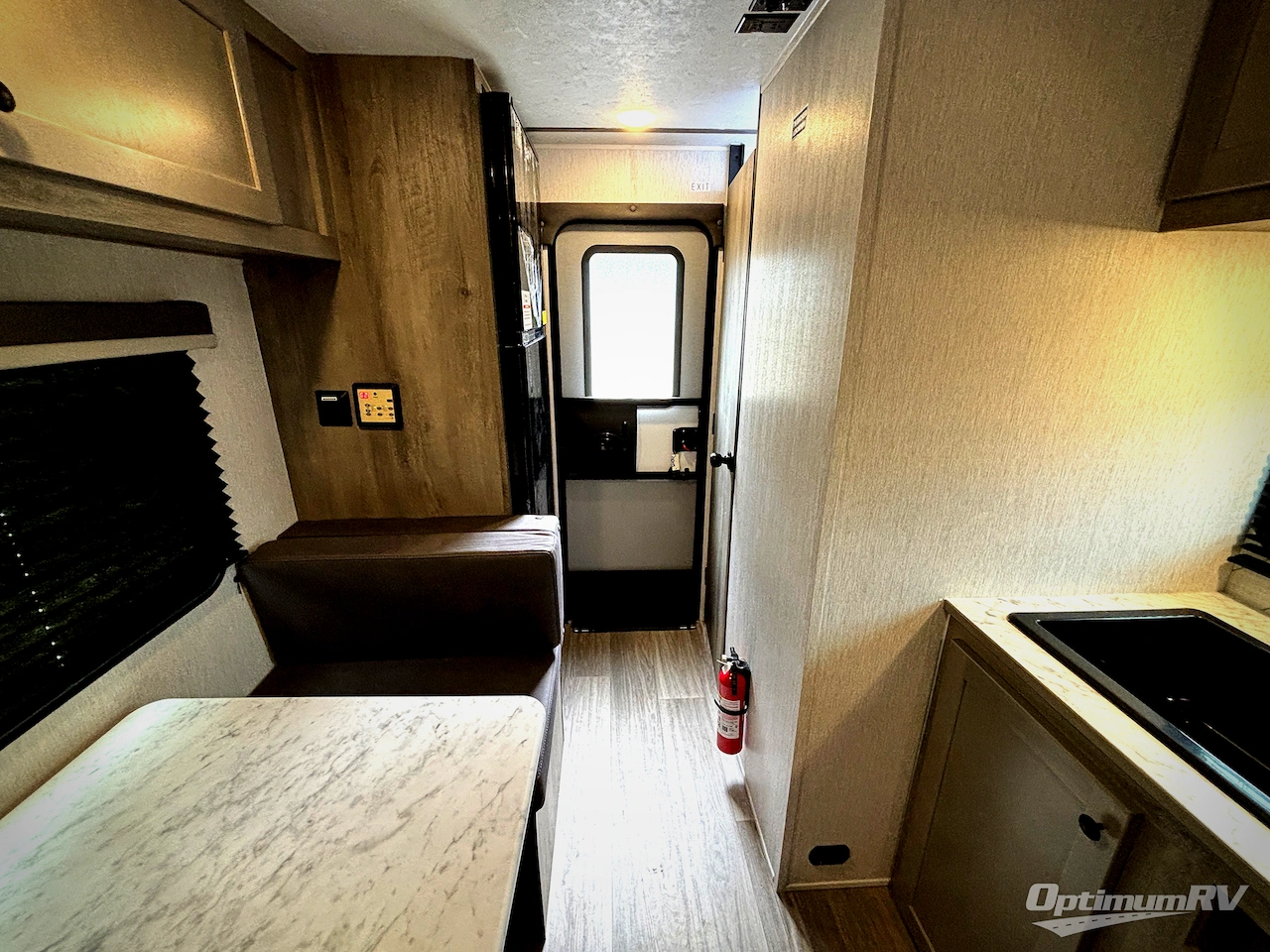 2026 Sunset Park Sun Lite 16BH Photo 4