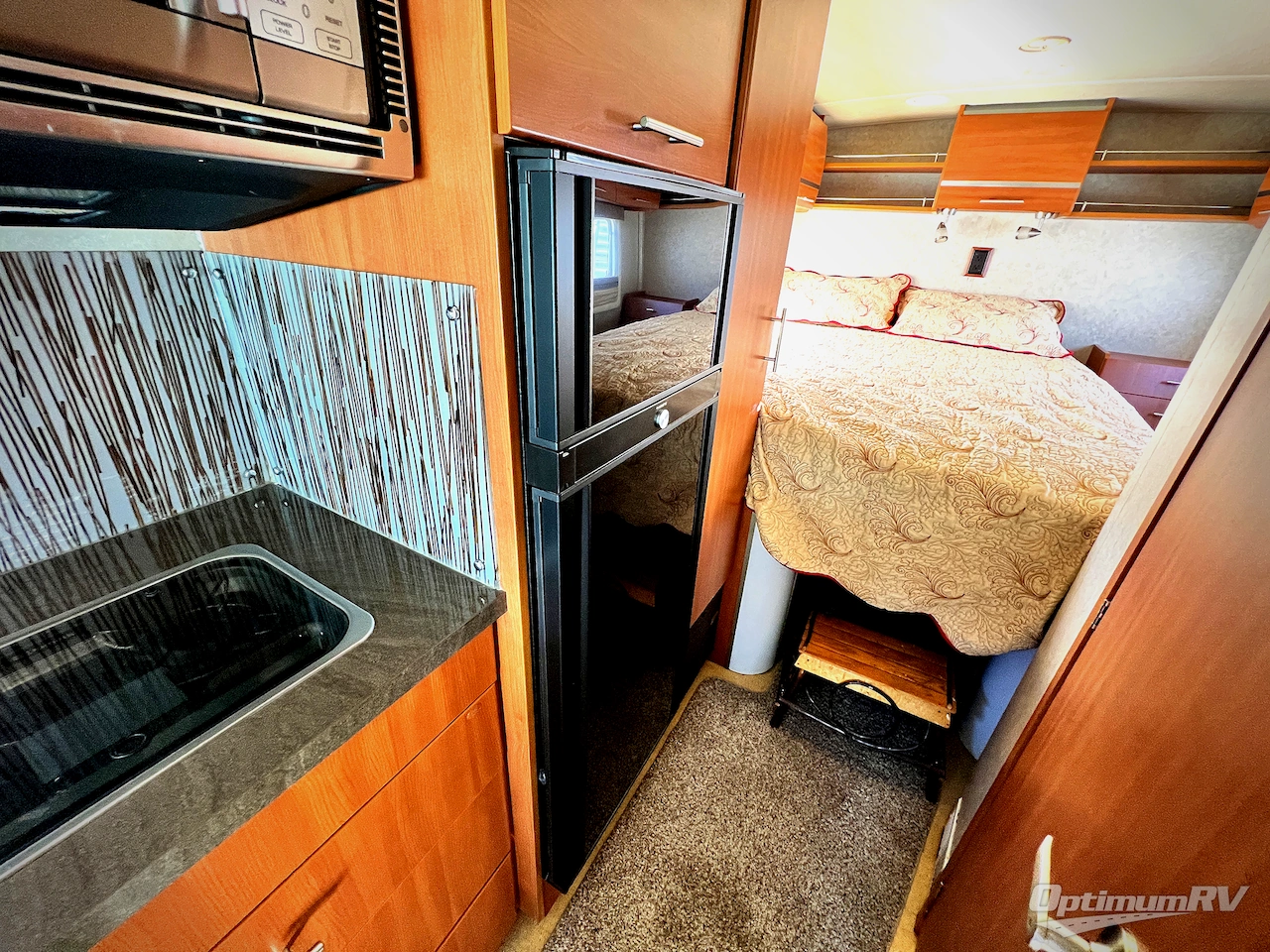 2010 Winnebago Via 25T Photo 14
