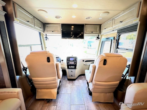 2020 Tiffin Allegro Breeze 33 BR RV Photo 2