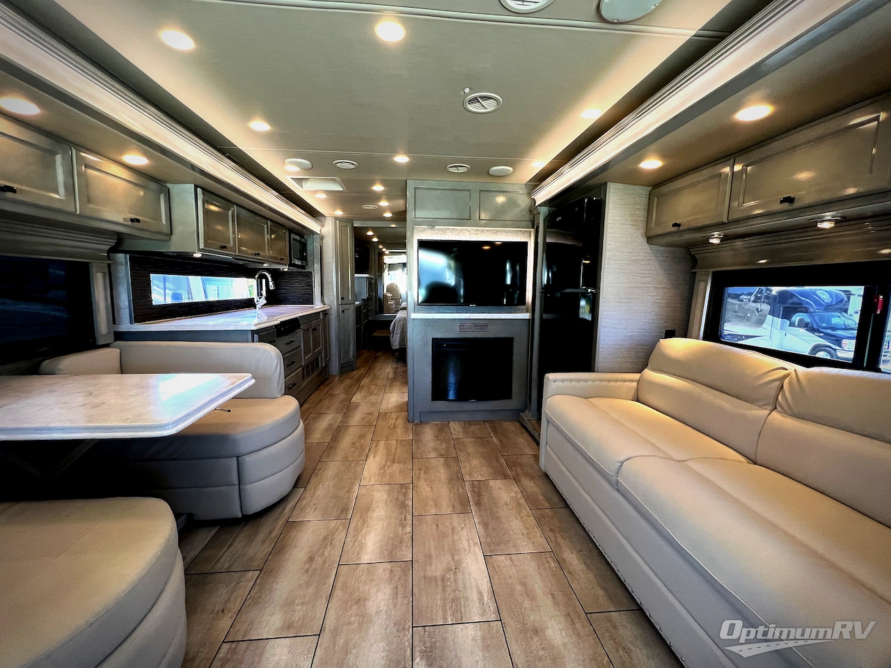 2020 Tiffin Allegro Breeze 33 BR Photo 5