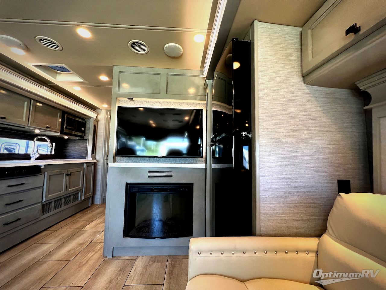 2020 Tiffin Allegro Breeze 33 BR Photo 10