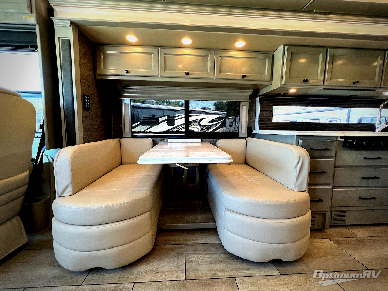 2020 Tiffin Allegro Breeze 33 BR Photo 11