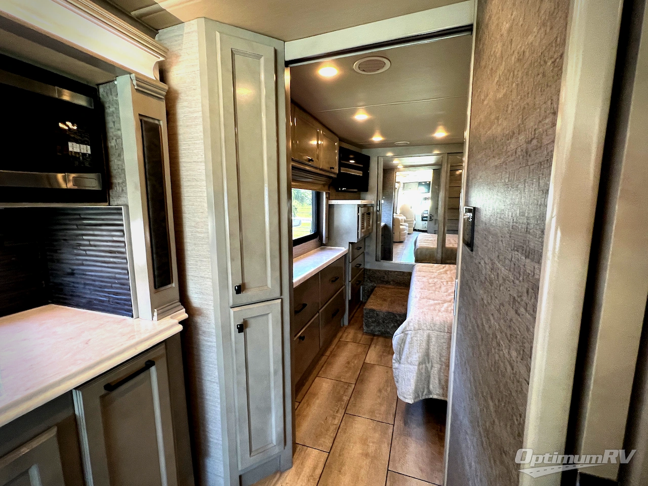 2020 Tiffin Allegro Breeze 33 BR Photo 16