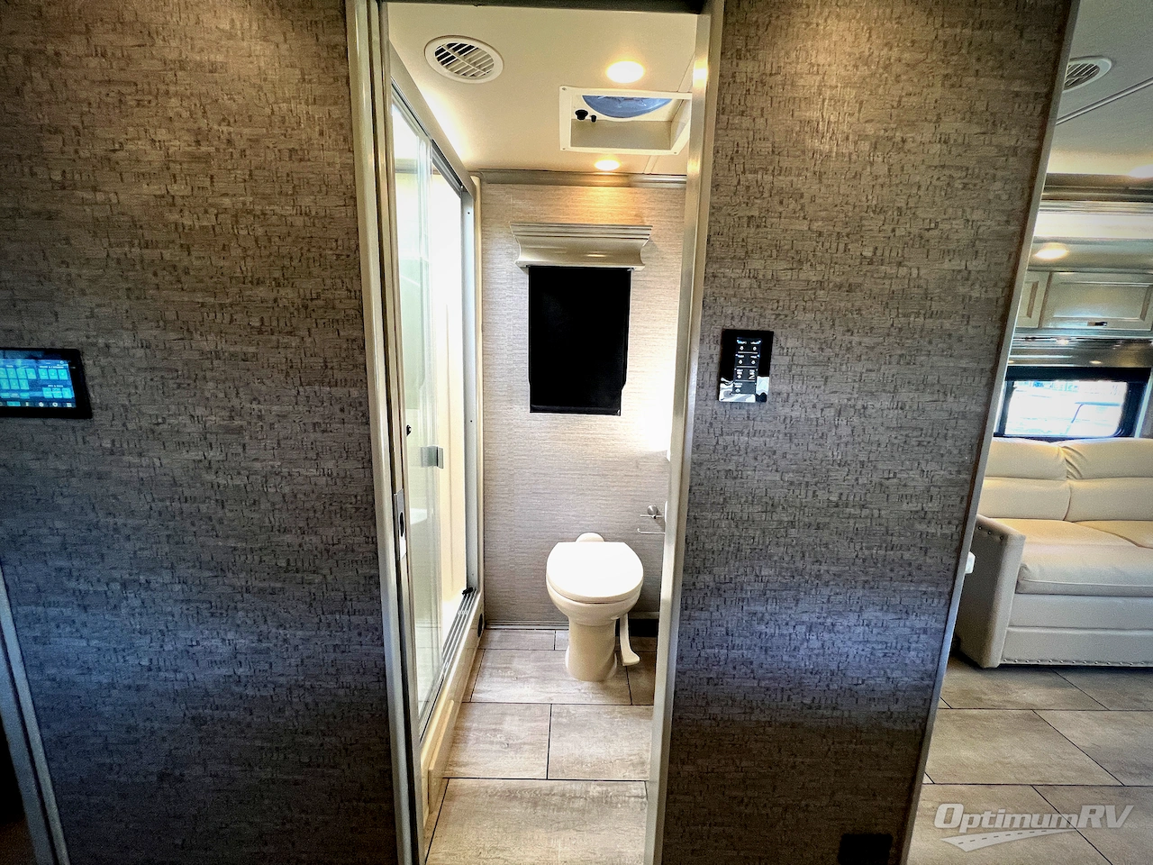 2020 Tiffin Allegro Breeze 33 BR Photo 21