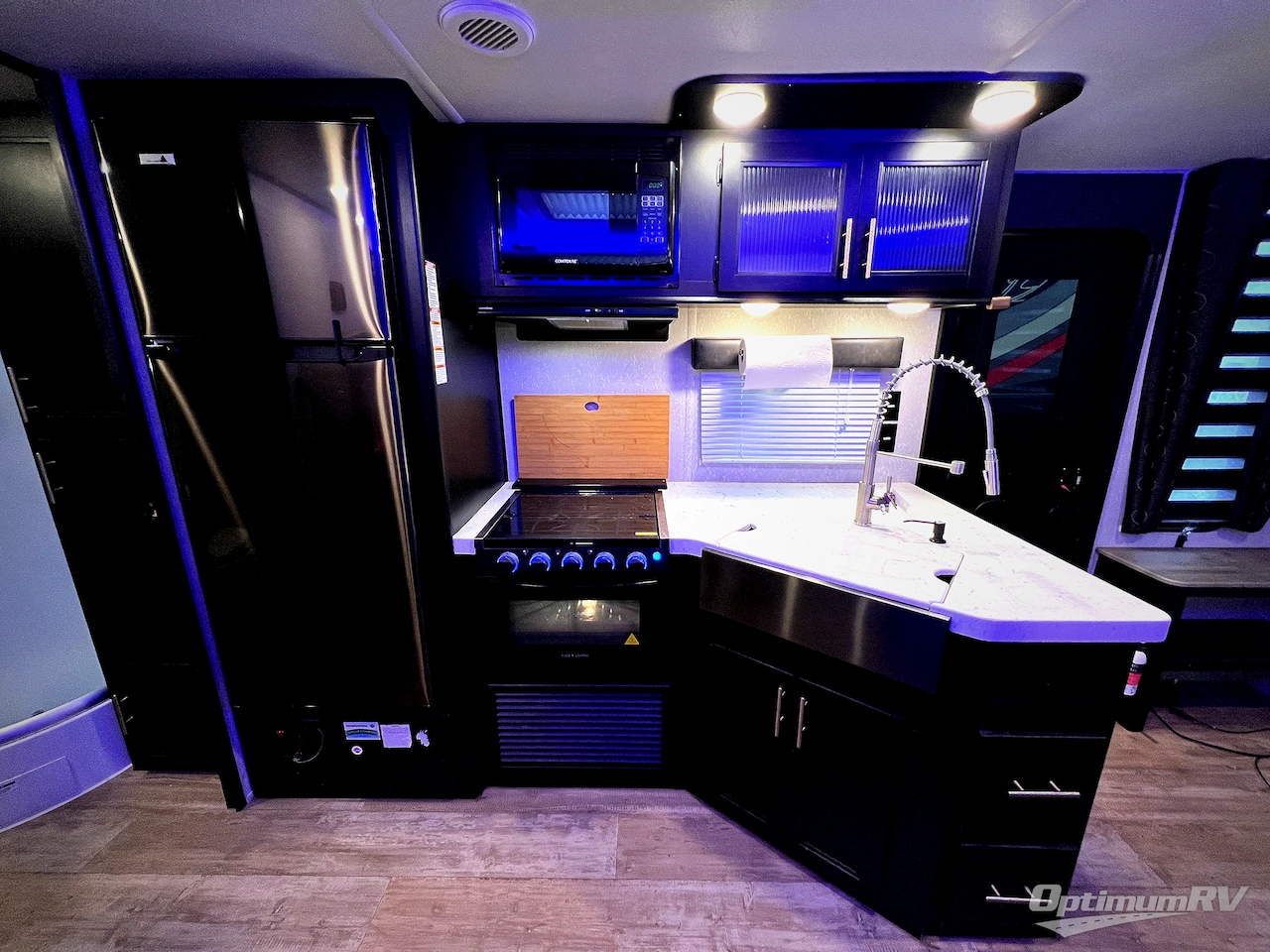 2021 Forest River Cherokee Grey Wolf 23MK Photo 6