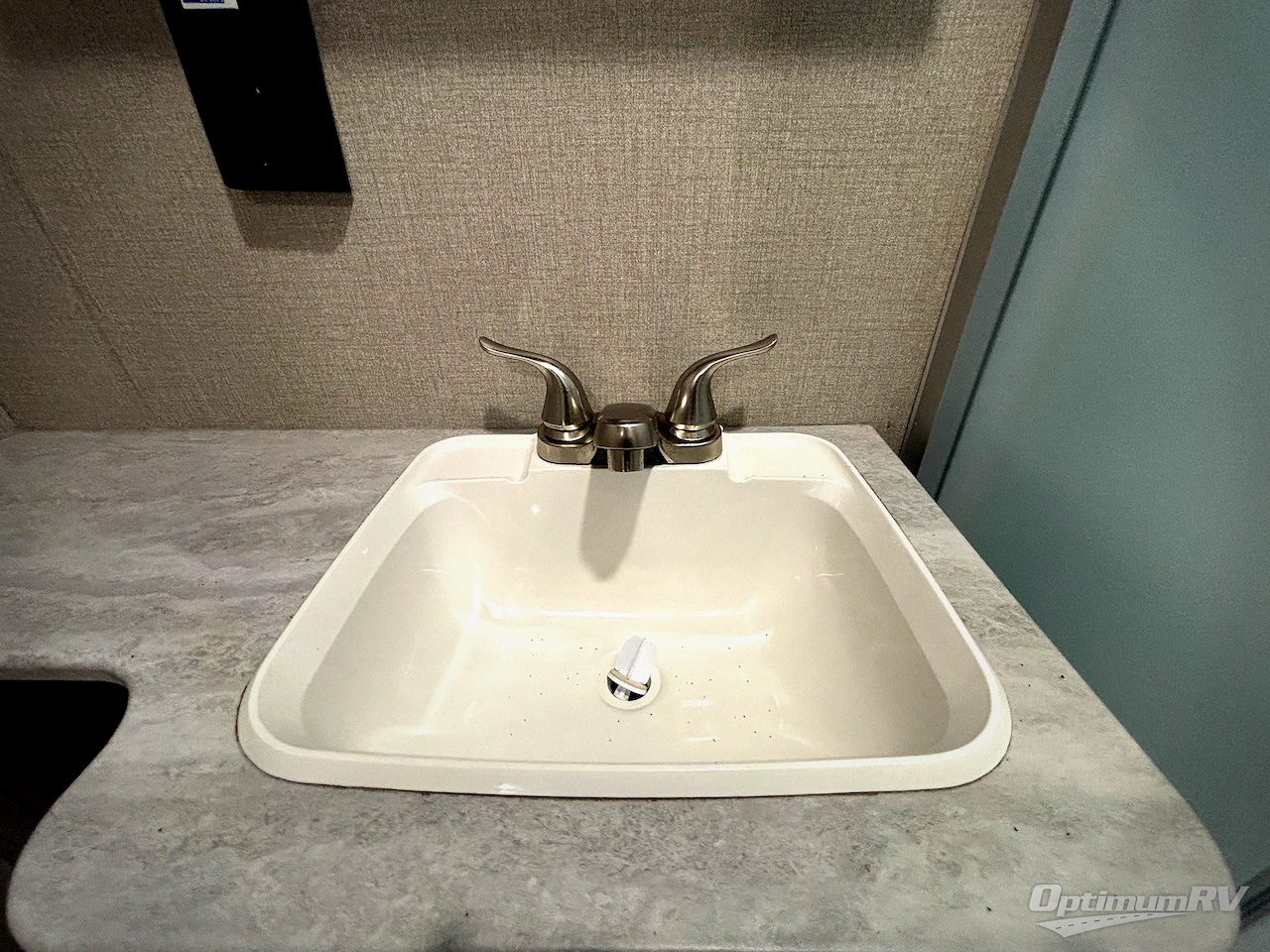 2023 Forest River Aurora 34BHTS Photo 13