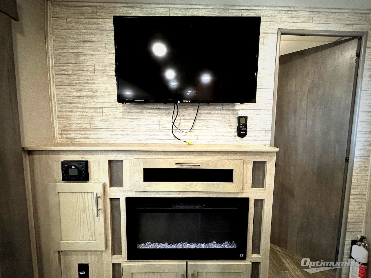 2023 Forest River Aurora 34BHTS Photo 18