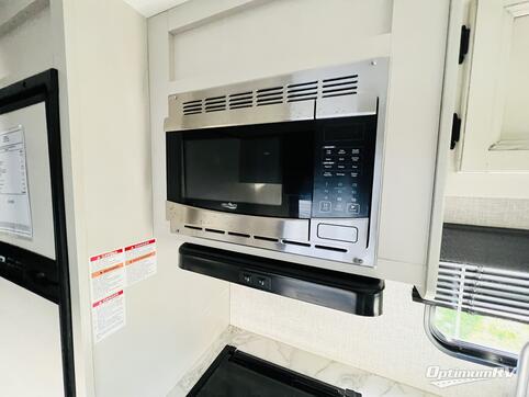 2022 Jayco Jay Flight SLX 8 264BH RV Photo 3