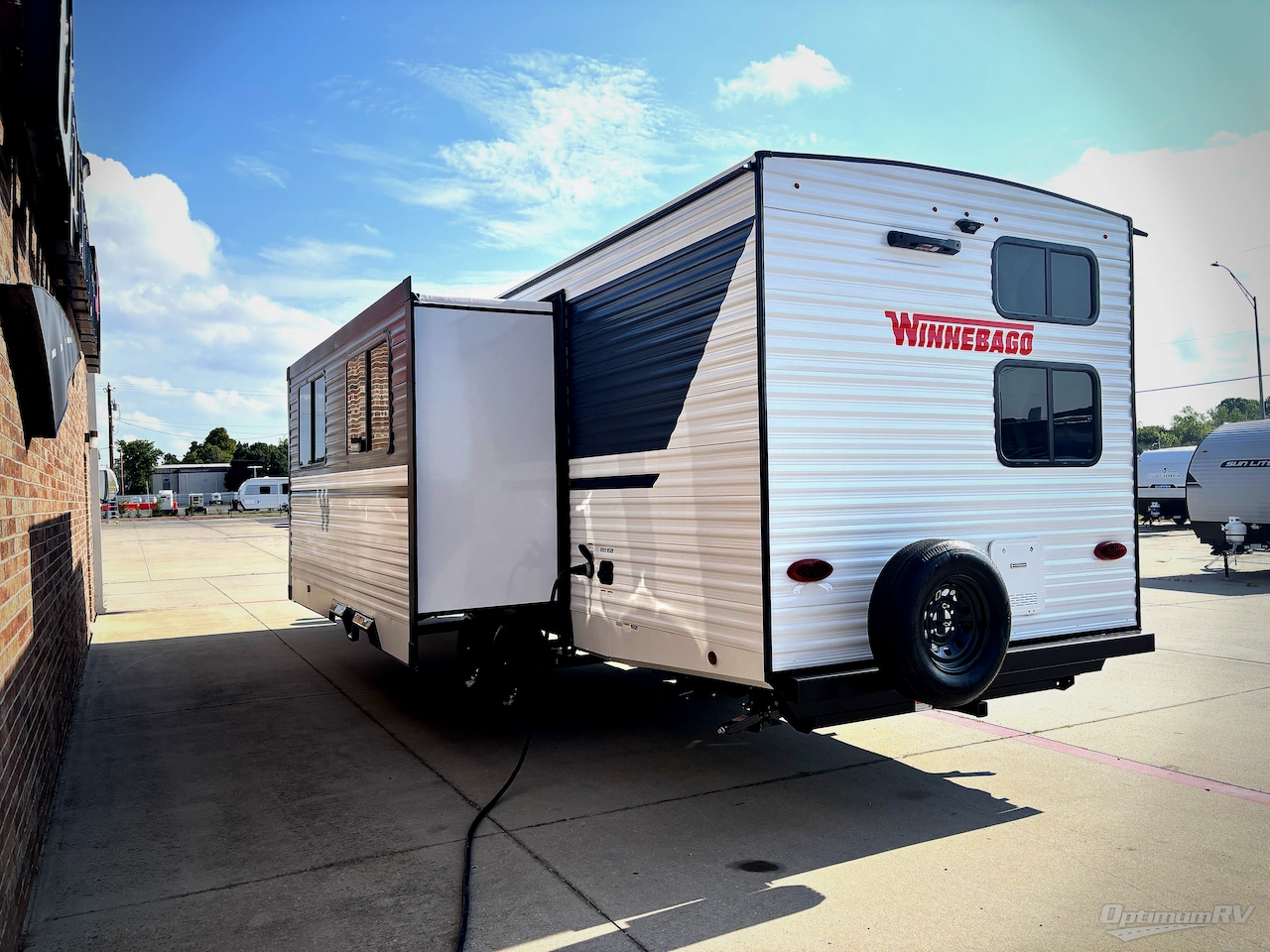 2027 Winnebago Access 27BH Photo 3