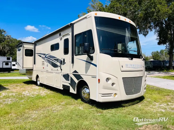 2018 Winnebago Vista 32YE RV Photo 1