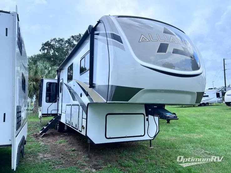 2022 Alliance Paradigm 390MP RV Photo 1