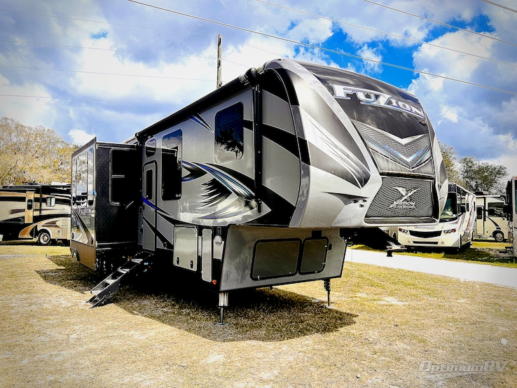 2018 Keystone Fuzion 417 RV Photo 1