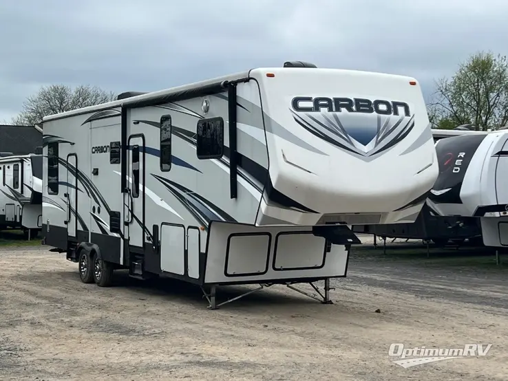 2015 Keystone Carbon 327 RV Photo 1