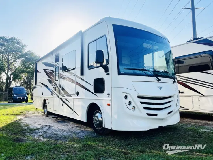 2021 Fleetwood Flair 28A RV Photo 1