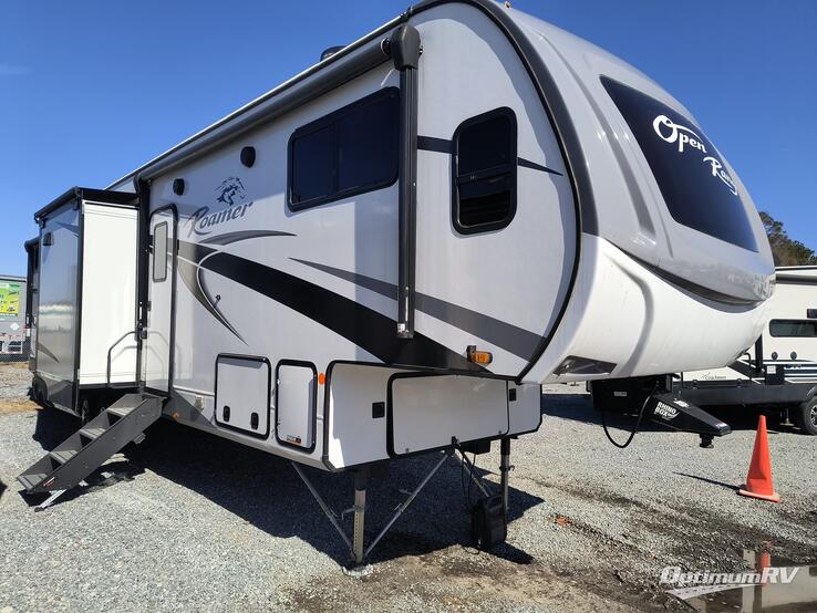 2022 Highland Ridge Roamer RF364BHS RV Photo 1