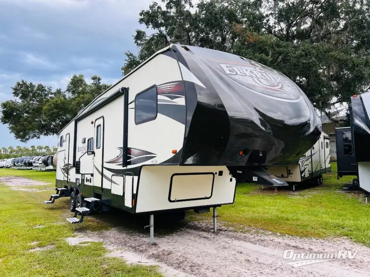 2017 Heartland ElkRidge Xtreme Light 326 RV Photo 1