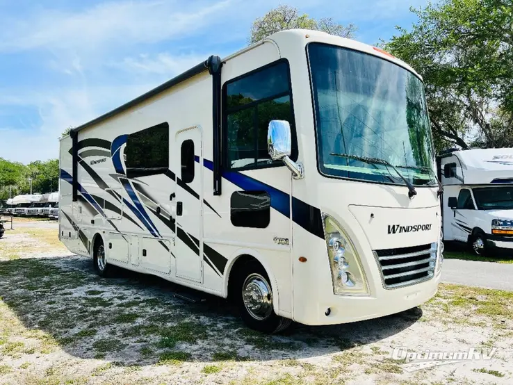 2022 Thor Windsport 29M RV Photo 1