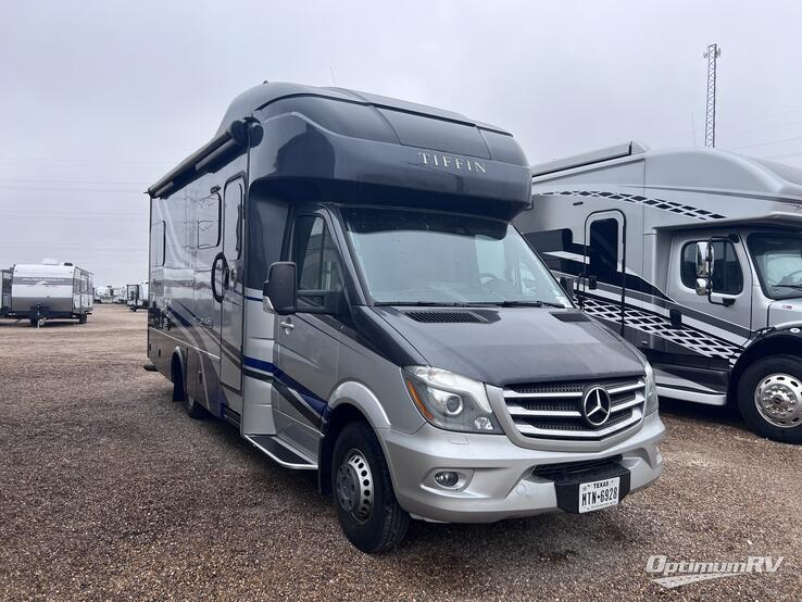 2019 Tiffin Wayfarer 24 TW RV Photo 1