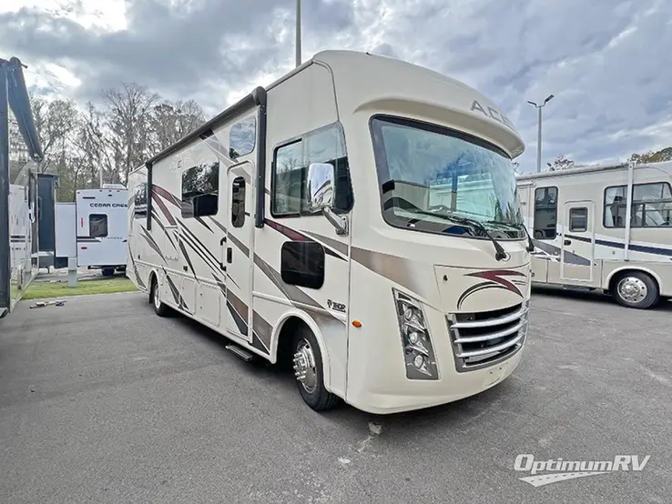 2019 Thor ACE 30.4 RV Photo 1