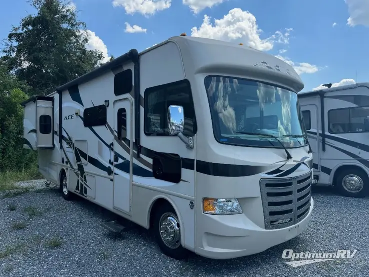 2015 Thor ACE 30.1 RV Photo 1