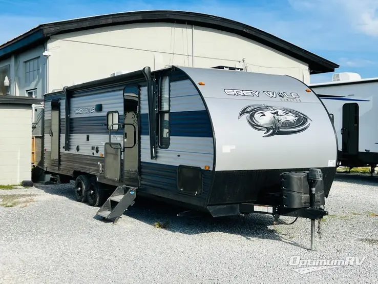 2022 Forest River Cherokee Grey Wolf 26DBH RV Photo 1