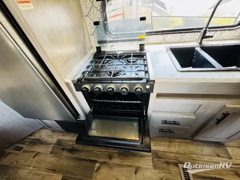 2022 Dutchmen Coleman Lantern LT Series 274BH RV Photo 3